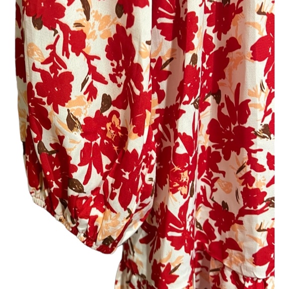 Cupshe, XL, Woman’s red floral midi dress. V-neck, balloon sleeves, empire waist - Picture 4 of 10